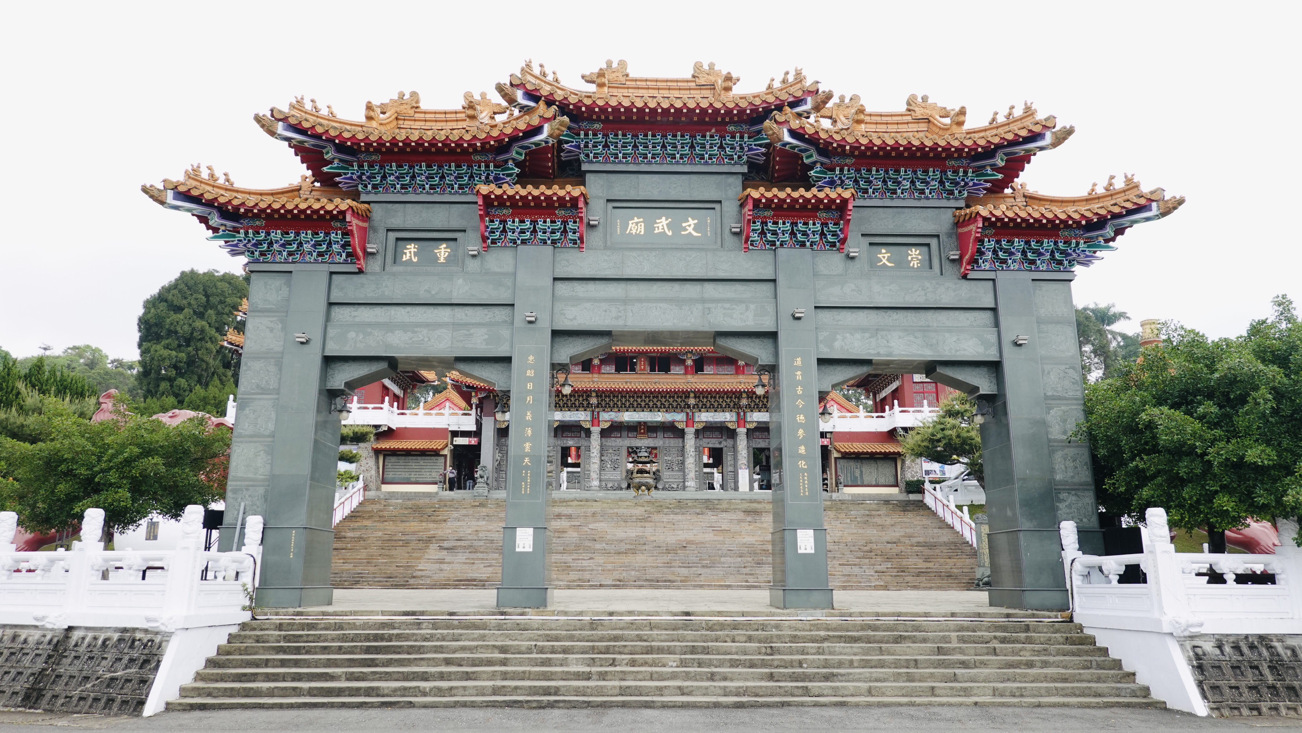 日月潭文武廟:背山面湖的信仰聖地