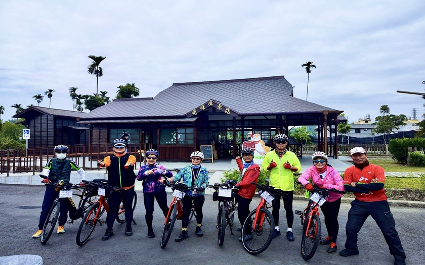 嘉義,阿里山林鐵,木造火車站,鹿麻產車站,鐵道文化,山海戀單車