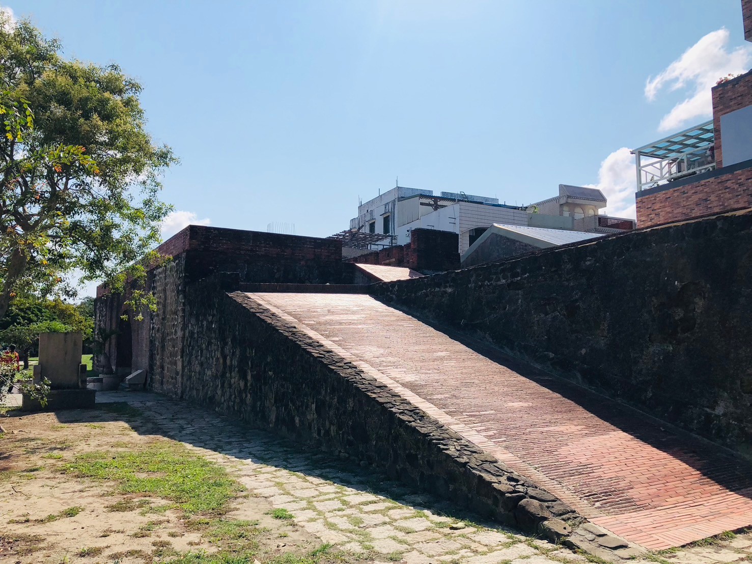 恆春,西門,古城門,山海戀單車