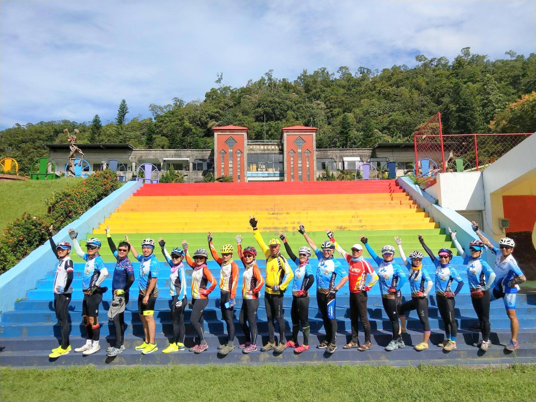 屏東,牡丹國小,彩虹階梯小學,原住民,排灣族,山海戀單車