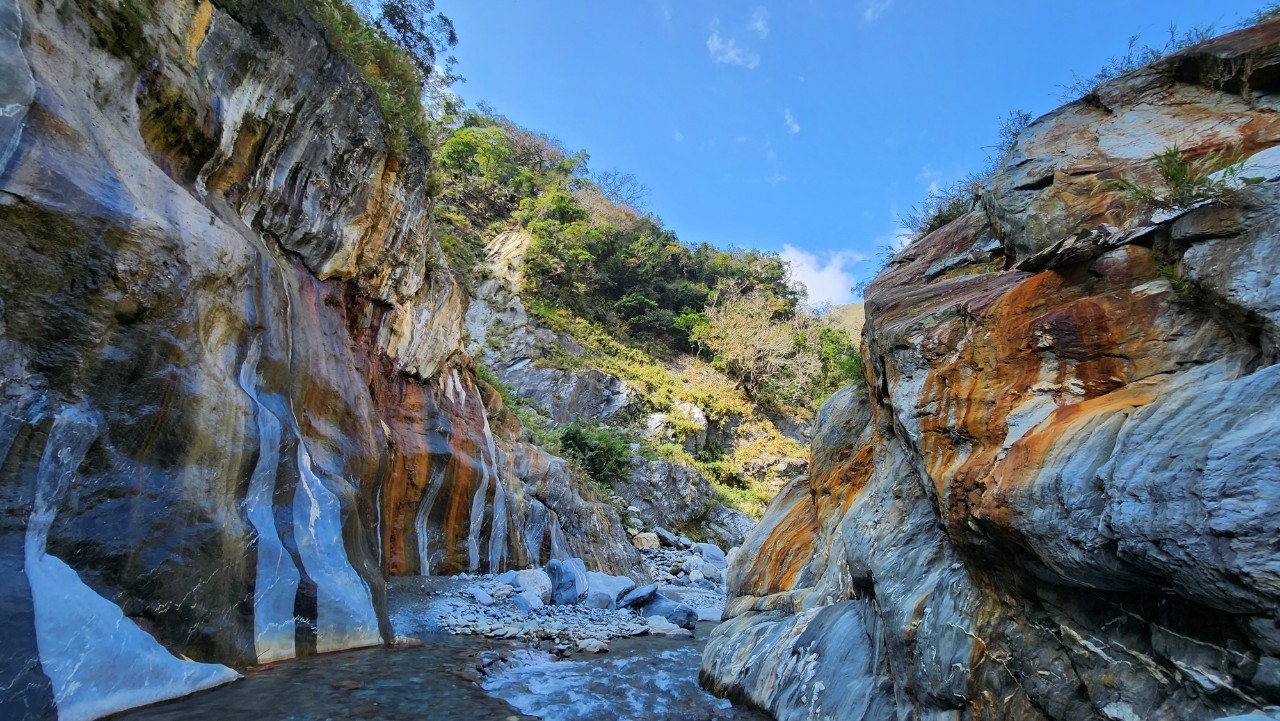 屏東,霧台,哈尤溪,溫泉,彩岩,魯凱族,原住民文化,自然景觀,山海戀單車