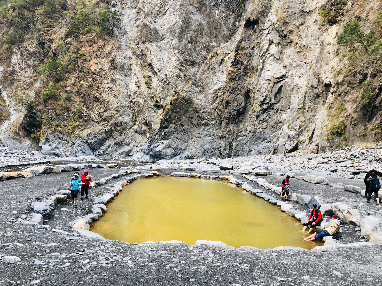 屏東,霧台,哈尤溪,大武溫泉,彩岩,魯凱族,原住民文化,自然景觀,山海戀單車