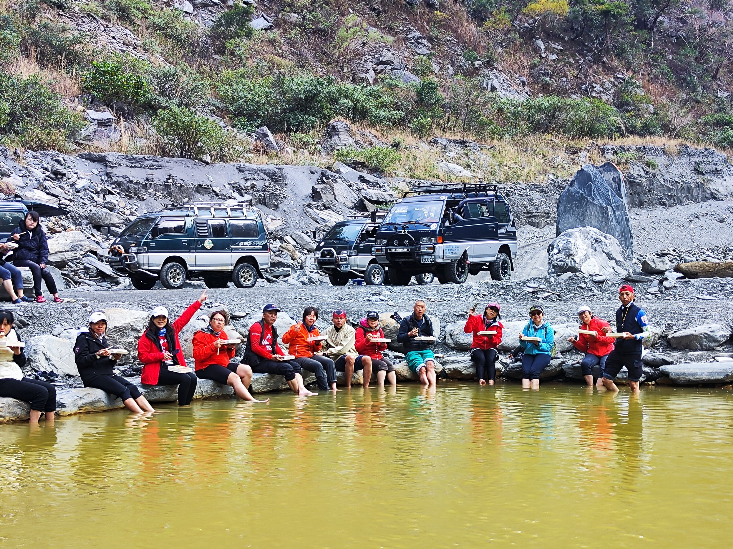 屏東,霧台,哈尤溪,大武溫泉,彩岩,魯凱族,原住民文化,自然景觀,山海戀單車