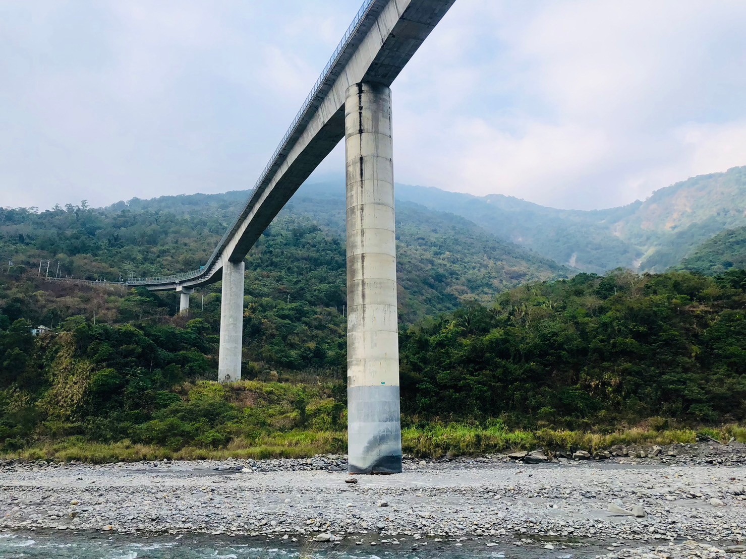屏東,霧台,三地門,谷川大橋,魯凱族,原住民文化,全國第一高橋墩,橋樑,山海戀單車
