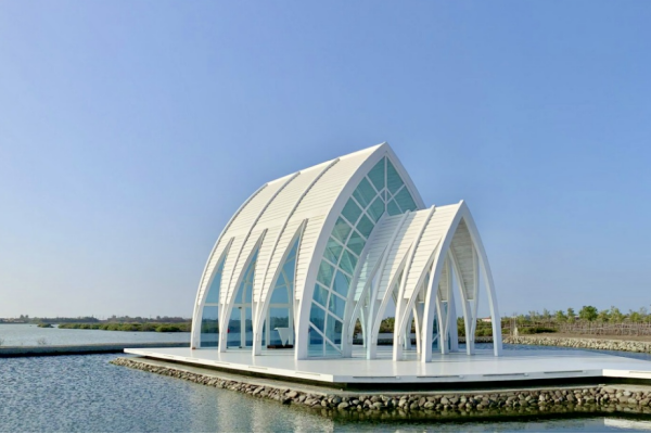 【教堂】信仰與建築的交匯，聖潔氛圍中的藝術殿堂
