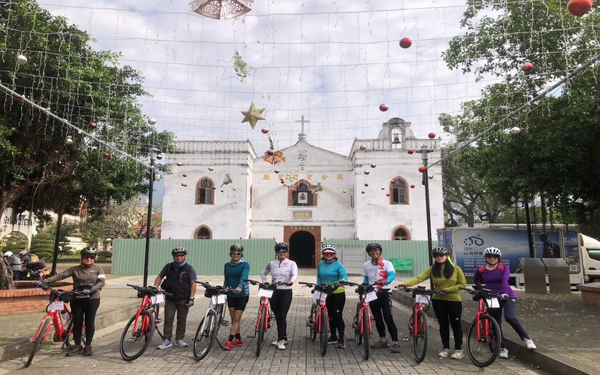 運動與健康,單車騎行,單車旅行,台灣車友,海外車友騎台灣,山海戀單車,哈尤溪溫泉彩岩,單車看見台灣,精彩回顧,北葉國小,屏科大合作社 ,牛角灣巧克力咖啡園區,泰武國小,萬金聖母聖殿,萬巒彩繪吊橋,潮州泗林綠色隧道,林後四林平地森林園區,潮州鐵道園區