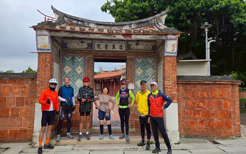 運動與健康,單車騎行,單車旅行,台灣車友,海外車友騎台灣,山海戀單車,台灣眷村文化,單車看見台灣,精彩回顧,麗水漁港,道東書院,扇形車庫,大甲媽祖遶境,西螺大橋,虎尾糖廠,虎尾鐵橋,建國眷村