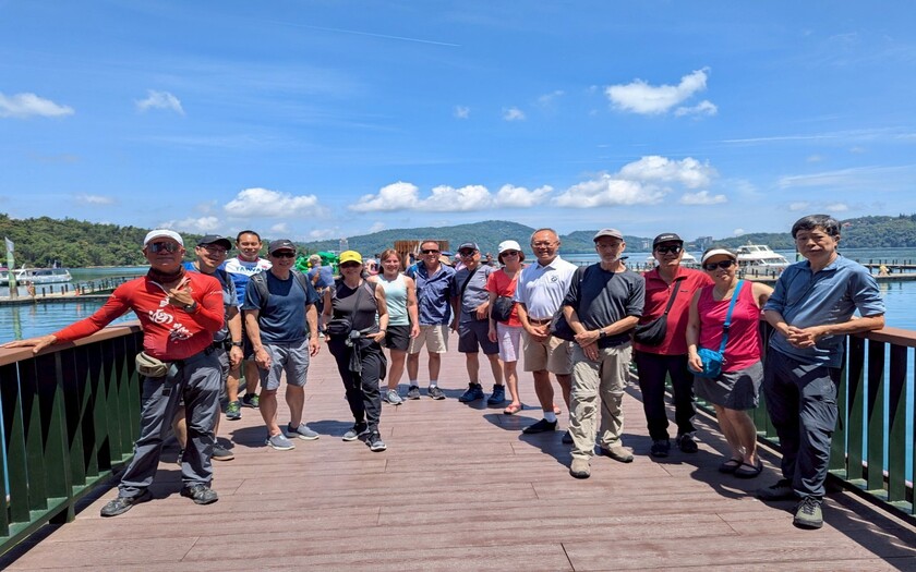   運動與健康,單車騎行,單車旅行,CyclingTaiwan,CyclingAdventure,CustomTourGroup,OverseasCyclistsInTaiwan,加拿大車友,海外車友騎台灣,山海戀單車,專案訂製,脊梁山脈新雙塔縱騎,剖地瓜,單車旅遊,自行車旅遊,日月潭,伊達邵部落,邵族文化,玄光寺,頭社活盆地,埔里紹興酒,台灣釀酒文化