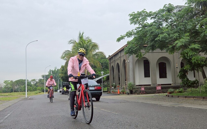運動與健康,單車騎行,單車旅行,CyclingTaiwan,CyclingAdventure,單車看見台灣,另類單車環島,南北橫山海線,單車環島,單車旅遊,自行車旅遊,海外車友騎台灣,愛騎愛玩愛台灣,biketour,CyclingTaiwan,BicycleTravel,林內驛站,梅問屋梅子元氣館,中埔遊客中心,阿婆彎,台3線333公里處,大埔情人公園,古坑綠色隧道
