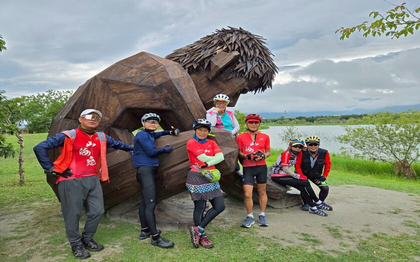 運動與健康,單車騎行,單車旅行,CyclingTaiwan,CyclingAdventure,單車看見台灣,另類單車環島,南北橫山海線,單車環島,單車旅遊,自行車旅遊,海外車友騎台灣,愛騎愛玩愛台灣,biketour,CyclingTaiwan,BicycleTravel,池上車站,大坡池,阿嬤的叮囑,漂鳥197,富里稻草藝術季,東里鐵馬驛站,金剛好事館,靜浦千禧山莊,彎進來無菜單料理