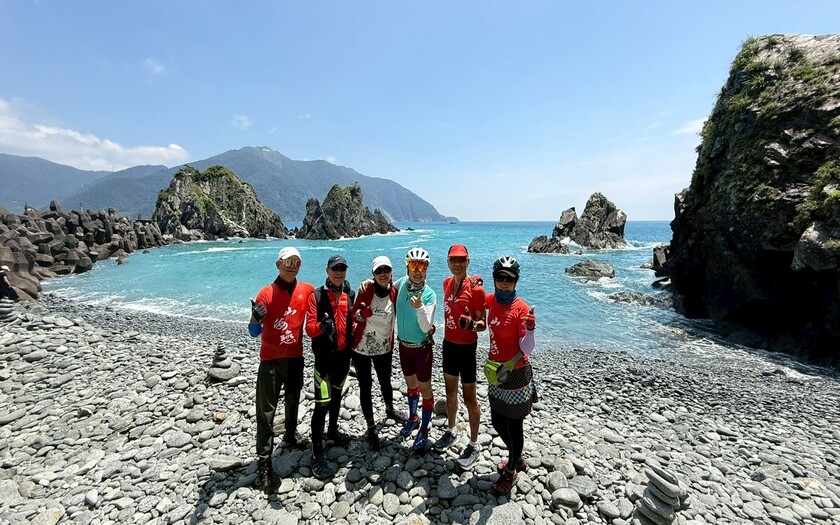 運動與健康,單車騎行,單車旅行,CyclingTaiwan,CyclingAdventure,單車看見台灣,另類單車環島,南北橫山海線,單車環島,單車旅遊,自行車旅遊,海外車友騎台灣,愛騎愛玩愛台灣,biketour,CyclingTaiwan,BicycleTravel,蘇花公路,漢本車站,谷風觀音石,南澳建華冰店,粉鳥林秘境,冬山車站,羅東文化工場,天送埤幸福車站,英仕山莊