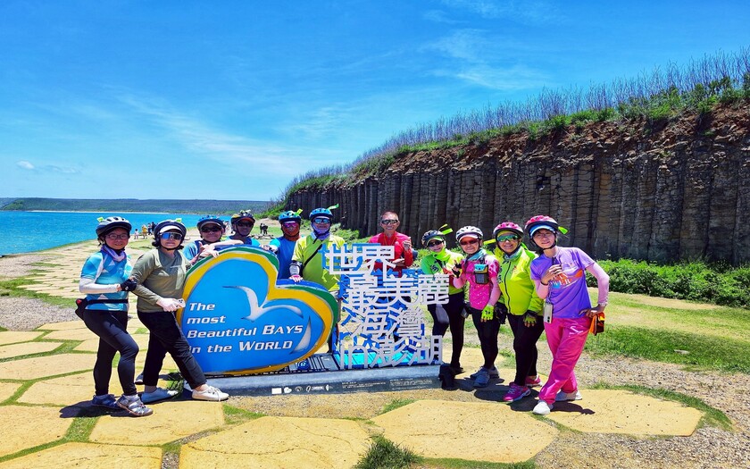 運動與健康,單車騎行,單車旅行,CyclingTaiwan,CyclingAdventure,單車看見台灣,BicycleTravel,花火鐵馬跳島趣,澎湖單車旅行,小門嶼鯨魚洞,西嶼東台古堡,大菓葉玄武岩,二崁聚落,通樑大古榕,跨海大橋,觀音亭,天后宮,四眼井