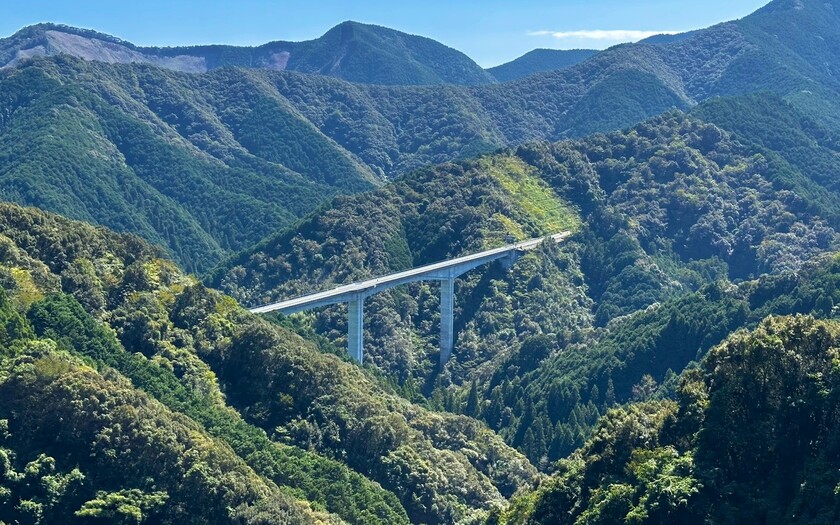   CyclingJapan,CyclingAdventure,單車看見日本,日本旅遊,單車騎行日本四國,山海戀單車,單車看見世界,島波海道,清流四萬十,浦ノ内湾,七子峠,最後的清流