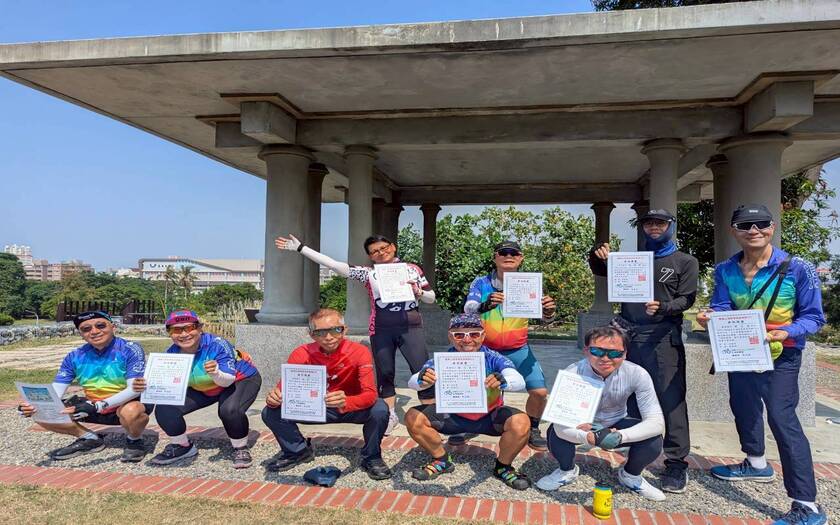 CyclingTaiwan,CyclingAdventure,單車看見台灣,台灣旅遊,單車騎行台灣,海外車友遊台灣,赤崁樓,藍晒圖文創園區,水交社文化園區,黑橋牌香腸博物館,興達港情人碼頭,蔡家牛肉湯