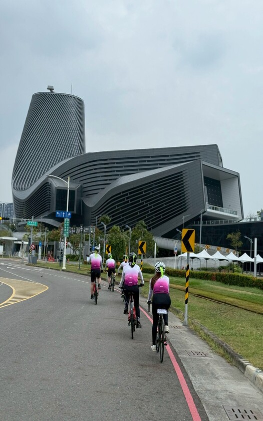 CyclingTaiwan,CyclingAdventure,單車看見台灣,台灣旅遊,單車騎行台灣,專案團,環島挑戰,鐵馬論劍,清大EMBA,戀山戀海戀單車,枋山茉莉灣,駁二藝術特區,biketour,愛騎愛玩愛台灣