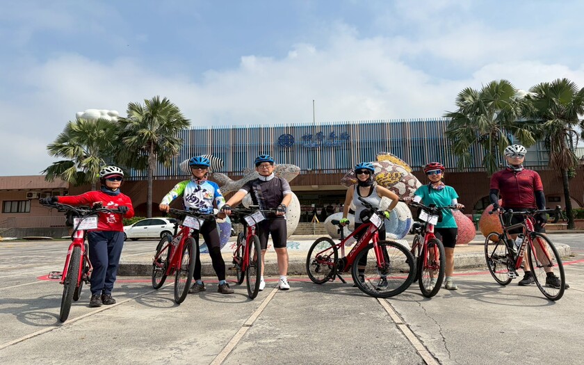 CyclingTaiwan,CyclingAdventure,單車看見台灣,台灣旅遊,單車騎行台灣,海外車友遊台灣,山海戀單車,琅嶠卑南古道,恆春古城,龜山步道,車城福安宮,池上便當,屏鵝公路