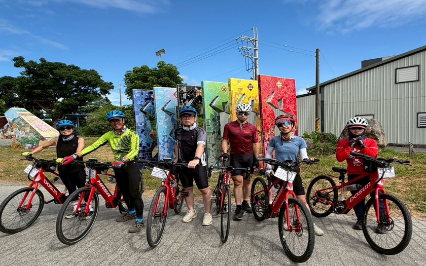 CyclingTaiwan,CyclingAdventure,單車看見台灣,台灣旅遊,單車騎行台灣,海外車友遊台灣,琅嶠卑南古道,阿塱壹古道,健康騎樂生活,愛騎愛玩愛台灣,新興撒布優部落,華源海灣觀景台,知本卡大地部落,魯瑪克紀念碑,台東大學圖書館,豐源國小,鐵花村音樂聚落