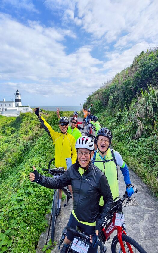 CyclingTaiwan,CyclingAdventure,單車看見台灣,台灣旅遊,單車騎行台灣,海外車友遊台灣#脊梁山脈,新雙塔縱騎,雙塔縱騎挑戰,biketour,富貴角燈塔,北海岸風景,關渡大橋,新月橋,台7乙,小烏來山莊