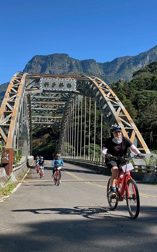 CyclingTaiwan,CyclingAdventure,單車看見台灣,台灣旅遊,單車騎行台灣,海外車友遊台灣,得恩亞納,來吉部落,寒溪尼,奮起湖,大凍山,鄒族文化,梅園樓飯店