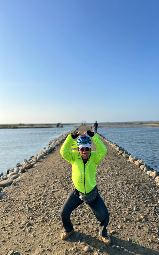 CyclingTaiwan,CyclingAdventure,單車看見台灣,台灣旅遊,單車騎行台灣,海外車友遊台灣,北門水晶教堂,井仔腳瓦盤鹽田,扇形鹽田,生命之樹,黑琵食堂,烏山頭水庫,麻豆總爺藝文中心,學甲慈濟宮,國聖燈塔,嘉南文化騎旅