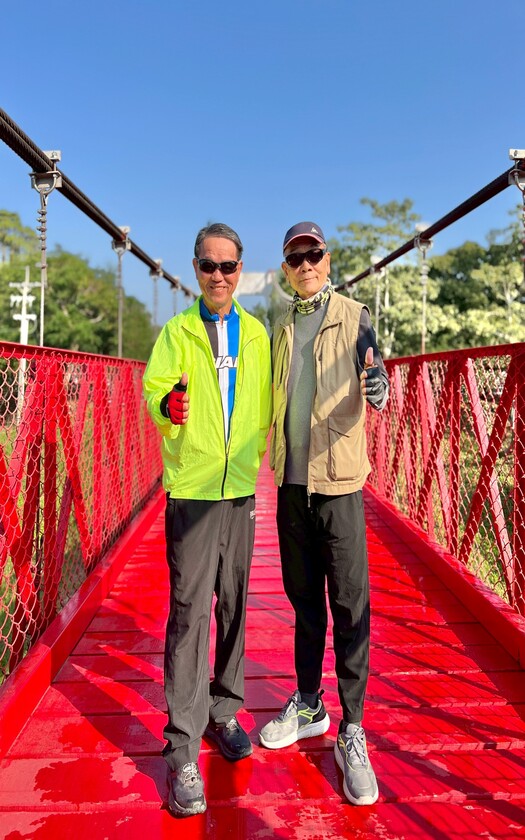 CyclingTaiwan,CyclingAdventure,單車看見台灣,台灣旅遊,單車騎行台灣,海外車友遊台灣,北門水晶教堂,井仔腳瓦盤鹽田,扇形鹽田,生命之樹,黑琵食堂,烏山頭水庫,麻豆總爺藝文中心,學甲慈濟宮,國聖燈塔,嘉南文化騎旅