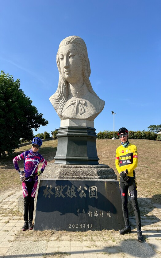 CyclingTaiwan,CyclingAdventure,單車看見台灣,台灣旅遊,單車騎行台灣,海外車友遊台灣,鹿耳門天后宮,台江國家公園,安平樹屋,大魚的祝福,德陽艦,虱目魚主題館,漁光島,月牙灣,海外車友遊台灣,嘉南文化騎旅