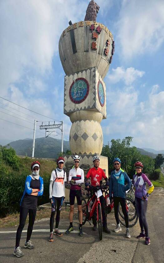 CyclingTaiwan,CyclingAdventure,單車看見台灣,台灣旅遊,單車騎行台灣,海外車友遊台灣,斯卡羅卑南道,落山風,棋開得勝戰車公園,悠客馬場,車城福安宮,看海美術館,落山風藝術季,獅子鄉衙門神木,枋寮車站