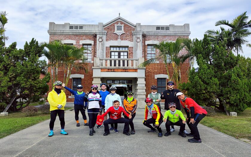 CyclingTaiwan,CyclingAdventure,單車看見台灣,台灣旅遊,單車騎行台灣,海外車友遊台灣,海外車友遊台灣,嘉南美景饗騎,跨年騎行,義竹雙古厝,北門水晶教堂,井仔腳瓦盤鹽田,青鯤鯓鹽田,七股,黑琵食堂