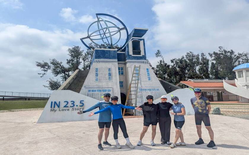 CyclingTaiwan,CyclingAdventure,單車看見台灣,台灣旅遊,單車騎行台灣,海外車友遊台灣,東石漁人碼頭,北回歸線,用九柑仔店,蒜頭糖廠,2026台灣燈會,世界的阿里山,biketour