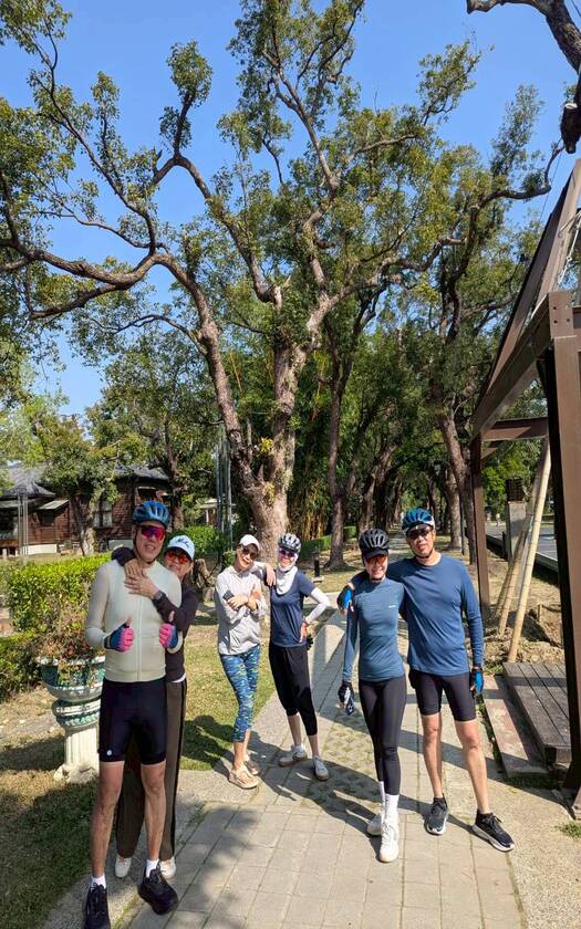 CyclingTaiwan,CyclingAdventure,單車看見台灣,台灣旅遊,單車騎行台灣,海外車友遊台灣,西拉雅國家風景區,總爺藝文中心,井仔腳瓦盤鹽田,生命之樹,國聖燈塔,黑面琵鷺保護區,黑琵食堂,biketour