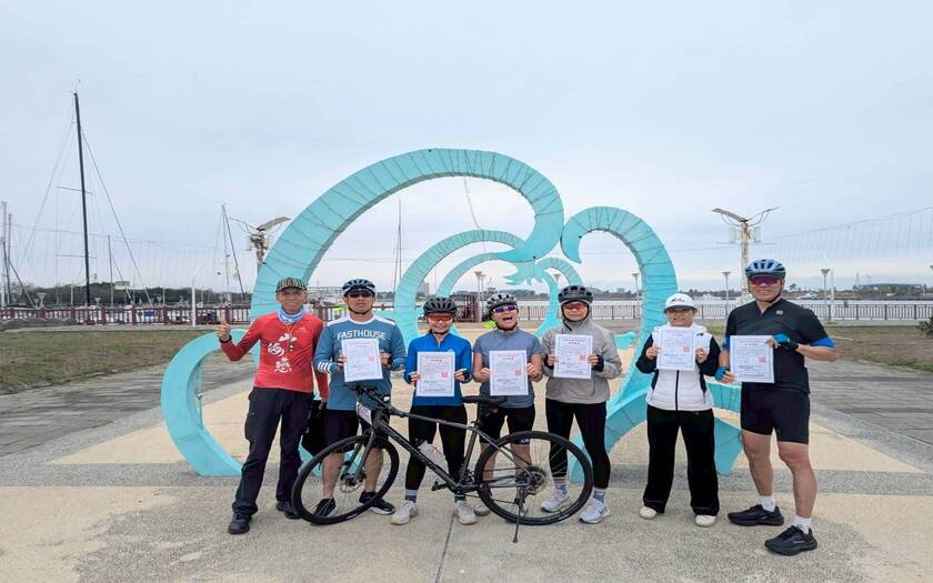 CyclingTaiwan,CyclingAdventure,單車看見台灣,台灣旅遊,單車騎行台灣,海外車友遊台灣,水仙宮市場,藍晒圖文創園區,施家小捲米粉,興達港情人碼頭,台南牛肉湯,台南美食,biketour