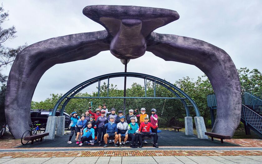 CyclingTaiwan,CyclingAdventure,單車看見台灣,台灣旅遊,海外車友騎台灣,台61西濱公路,十七公里海岸線,大山車站,新埔車站,西湖溪自行車鐵橋,通霄精鹽廠,大安龜殼生態公園,鹿港老街