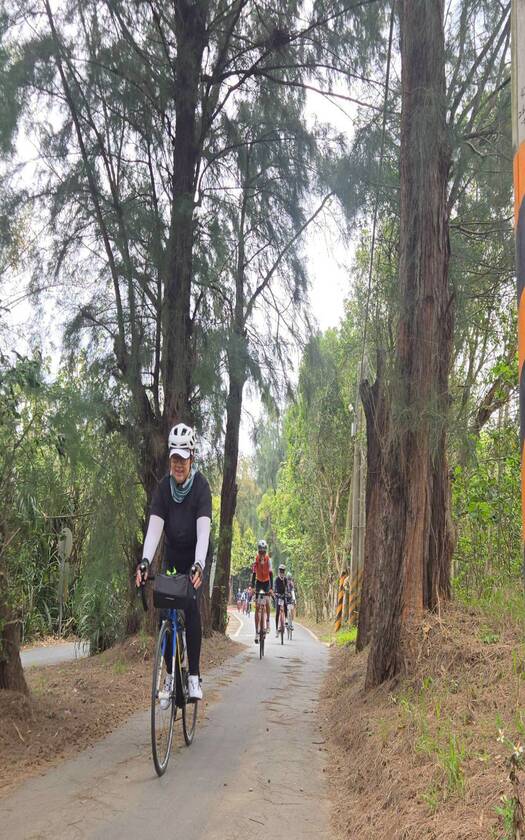 CyclingTaiwan,CyclingAdventure,單車看見台灣,台灣旅遊,海外車友騎台灣,台61西濱公路,十七公里海岸線,大山車站,新埔車站,西湖溪自行車鐵橋,通霄精鹽廠,大安龜殼生態公園,鹿港老街