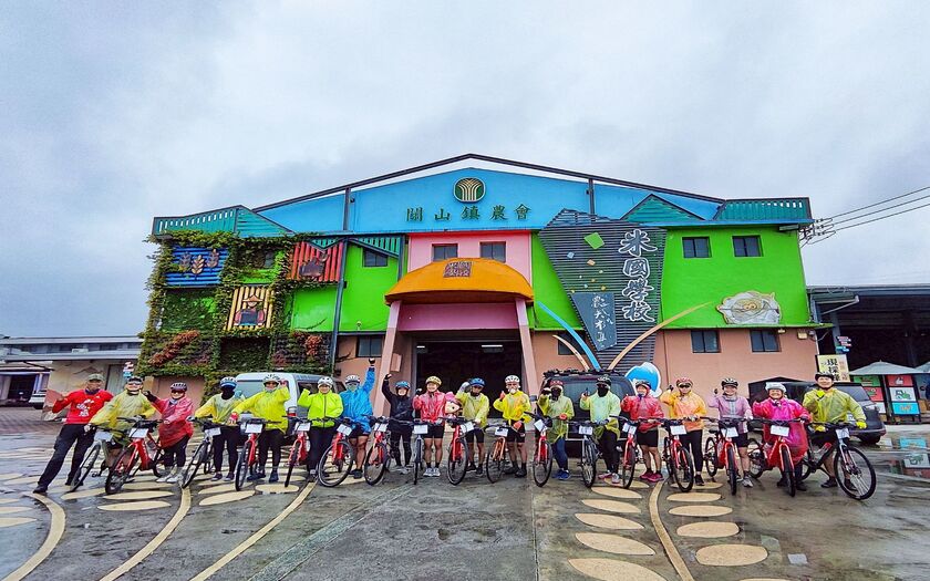 CyclingTaiwan,CyclingAdventure,單車看見台灣,台灣旅遊,海外車友騎台灣,花東縱谷,玉富自行車道,兩大板塊交界,池上,玉里,biketou,米國學校