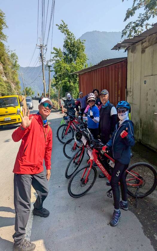 CyclingTaiwan,CyclingAdventure,單車看見台灣,台灣旅遊,海外車友騎台灣,脊梁山脈雙塔,剖地瓜,中橫公路,合歡山,武嶺,中央山脈,高山騎,霧社事件,海外車友騎台灣,山海戀單車,biketour