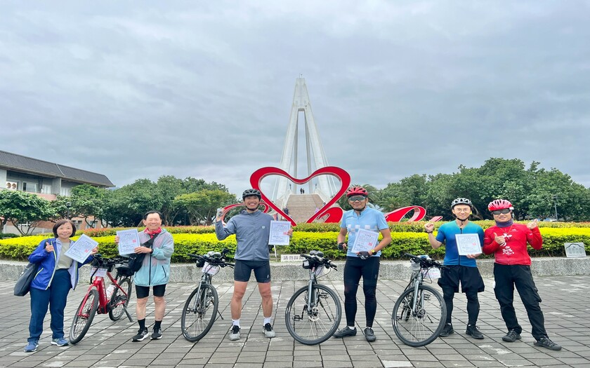 CyclingTaiwan,CyclingAdventure,單車看見台灣,台灣旅遊,海外車友騎台灣,三貂富貴東北雙塔,東北角騎遊,富貴角燈塔,芝蘭公園,漁人碼頭