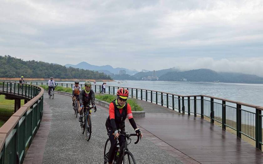 CyclingTaiwan,CyclingAdventure,單車看見台灣,台灣旅遊,脊梁山脈雙塔,剖地瓜,專案團,日月潭,九蛙疊像,文武廟,玄奘寺,陳有蘭溪,信義酒莊,東埔溫泉