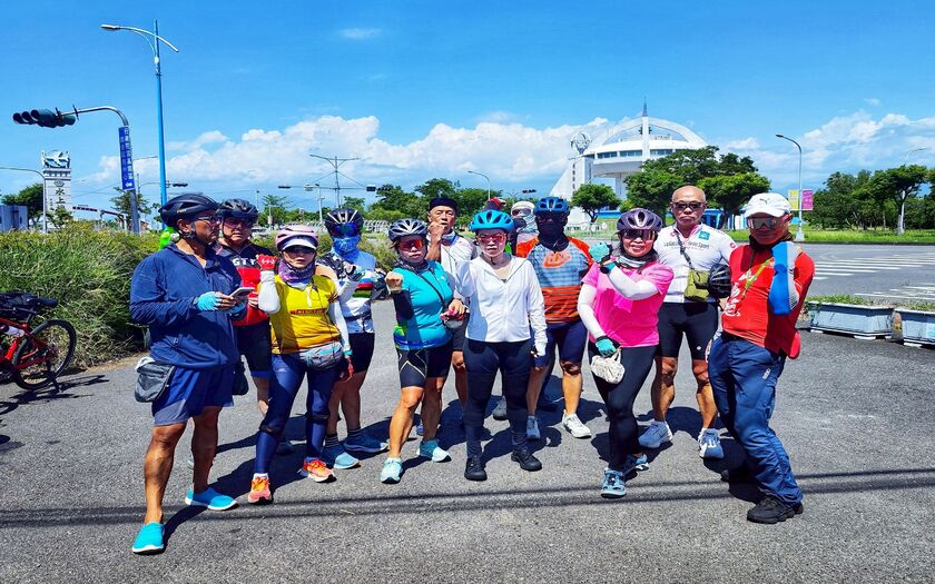CyclingTaiwan,CyclingAdventure,單車看見台灣,台灣旅遊,單車環島,海外車友騎台灣,埔鹽順澤宮,順澤宮冠軍帽,民雄美食,水上北回歸線太陽館,北回歸線,後壁火車站