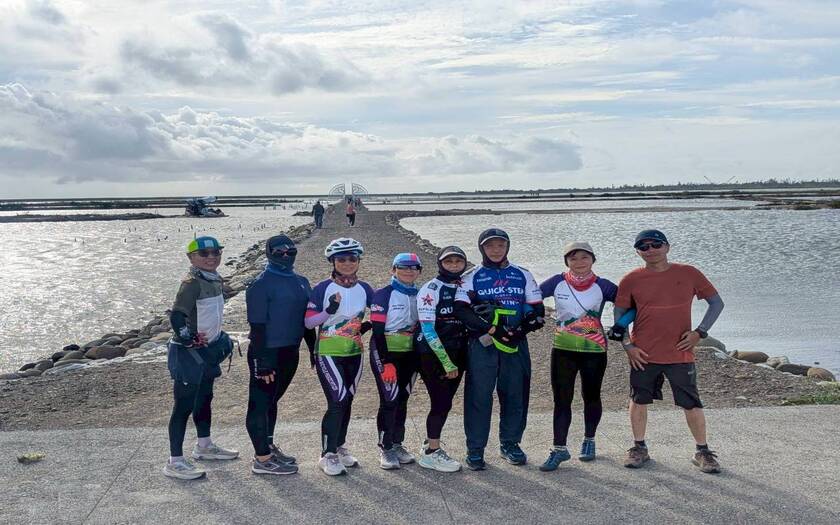 CyclingTaiwan,CyclingAdventure,單車看見台灣,台灣旅遊,嘉南美食美景尋騎,林鳳營北門七股,九品蓮花生態教育園區,西拉雅國家風景區,官田遊客中心,總爺藝文中心,學甲虱目魚粥,北門遊客中心,北門水晶教堂,井仔腳瓦盤鹽田,將軍青鯤鯓,扇形鹽田,生命之樹,七股潟湖,黑琵食堂