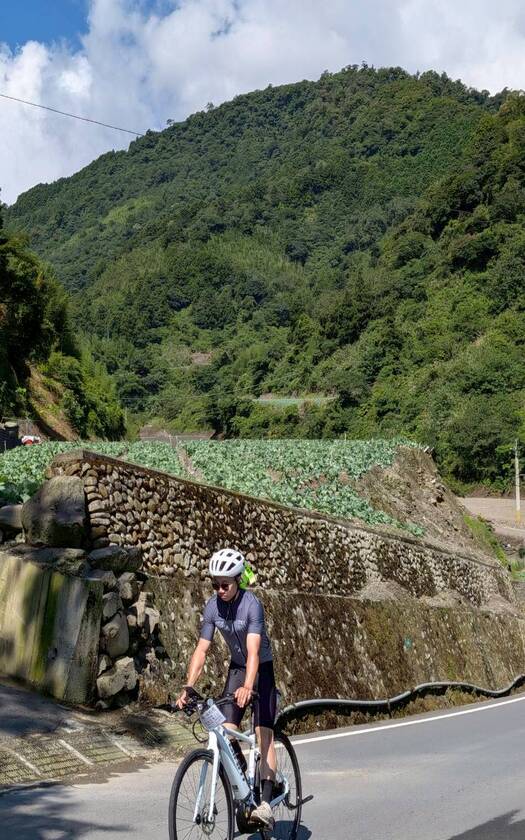 CyclingTaiwan,CyclingAdventure,單車看見台灣,台灣旅遊,biketour,北進武嶺,武嶺挑戰,台7甲線,南山,南山補給,思源埡口,陵后宮,廟口野餐,環山部落,張雨生之家,我的未來不是夢,梨山,梨山賓館,梨山1956秘密花園,山岳騎旅,台灣山路騎行,單車旅行