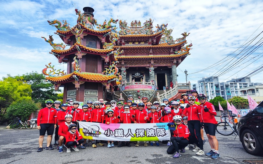 CyclingTaiwan,CyclingAdventure,單車看見台灣,台灣旅遊,biketour,專案團,小鐵人探險隊,小鐵人環島,單車環島,環島壯遊蘇花9日,鹿港,善化,埔鹽順澤宮,冠軍廟,西螺,斗南,民雄,星巴克民雄店,水上北回歸線,後壁火車站,無米樂,南科贊美酒店,親子單車旅行,兒童單車環島,台灣單車旅行