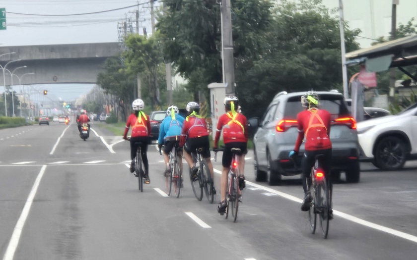 CyclingTaiwan,CyclingAdventure,單車看見台灣,台灣旅遊,biketour,專案團,小鐵人探險隊,小鐵人環島,單車環島,環島壯遊蘇花9日,鹿港,善化,埔鹽順澤宮,冠軍廟,西螺,斗南,民雄,星巴克民雄店,水上北回歸線,後壁火車站,無米樂,南科贊美酒店,親子單車旅行,兒童單車環島,台灣單車旅行