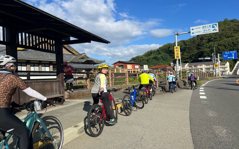 山海戀車友D10騎行宇和島騎回松山0KM終點路途上。