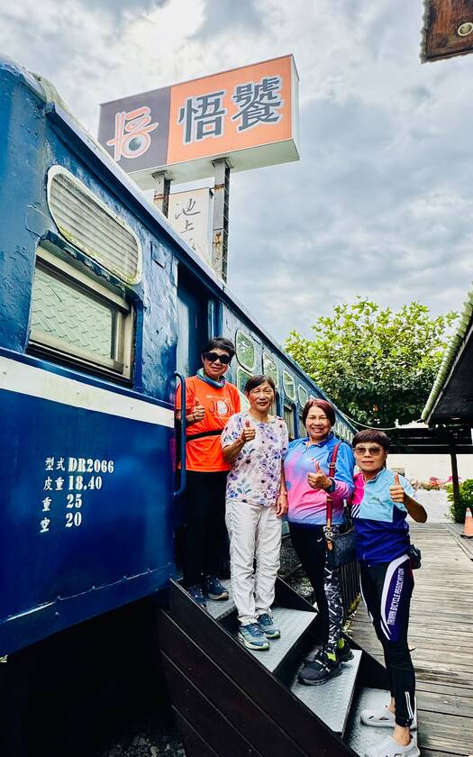 山海戀車友香港不老騎士公益環島D11於台東環島路途中。