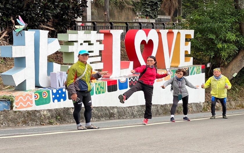 運動與健康,單車騎行,單車旅行,香港車友,哈尤溪溫泉彩岩,海外車友騎台灣,山海戀單車,單車看見台灣,山海戀車友故事